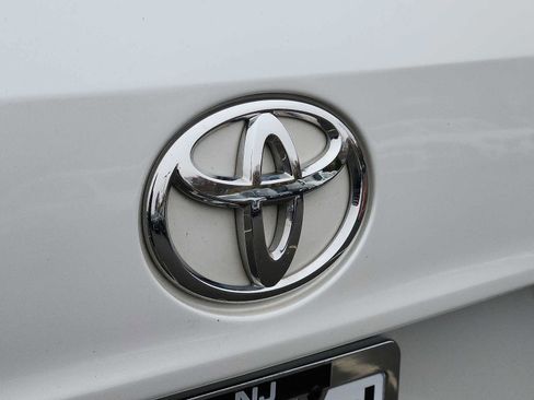 Used 2022 Toyota Highlander XLE image 29