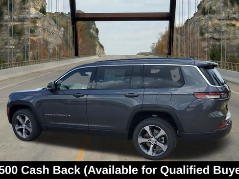 New 2025 Jeep Grand Cherokee L Limited w/ Luxury Tech Group II RWD image 9
