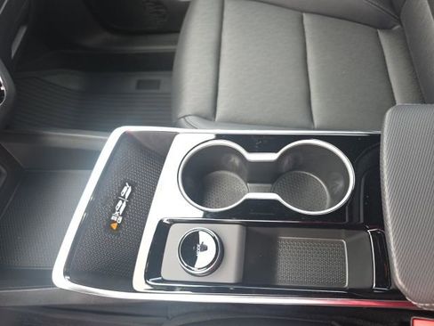 New 2026 Chevrolet Equinox LT w/ Convenience Package II image 19