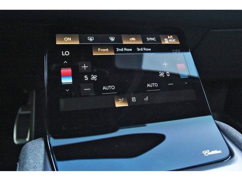 Used 2026 Cadillac Vistiq Premium Luxury image 23