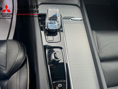 Used 2024 Volvo S60 B5 Plus image 20