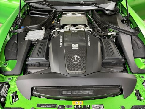 Used 2018 Mercedes-Benz AMG GT R image 20