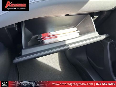 Used 2022 Toyota Highlander XLE image 39