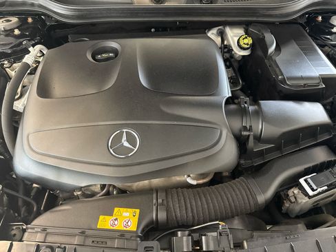 Used 2018 Mercedes-Benz GLA 250 4MATIC image 23