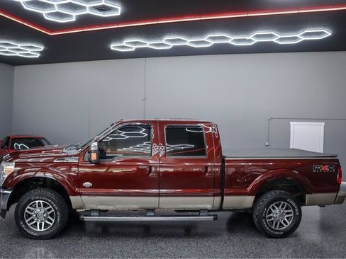 Used 2011 Ford F250 King Ranch w/ King Ranch w/Chrome Pkg AWD/4WD image 2