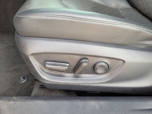 Used 2023 Toyota Camry XSE w/ Navigation Package image 11