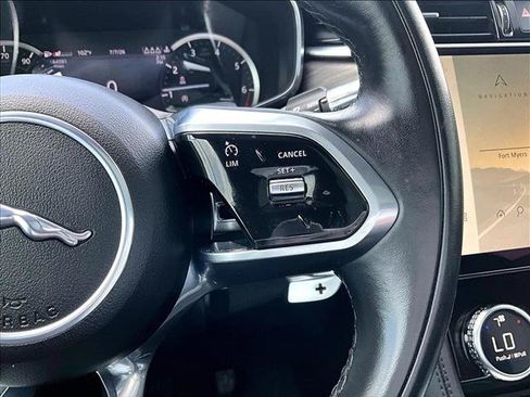 Used 2022 Jaguar F-PACE S AWD/4WD image 19