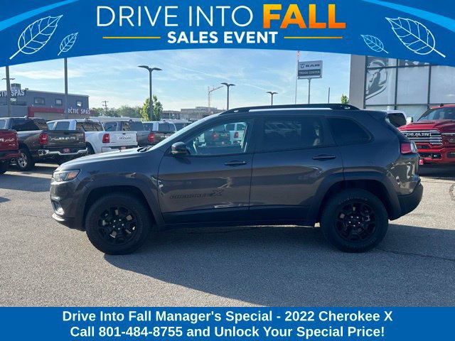 Used 2022 Jeep Cherokee Latitude AWD/4WD image 2
