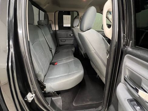 Used 2017 RAM 1500 Classic SLT AWD/4WD image 8