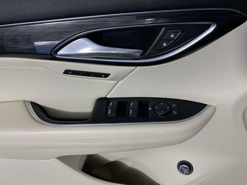 Used 2021 Buick Envision Essence FWD image 13