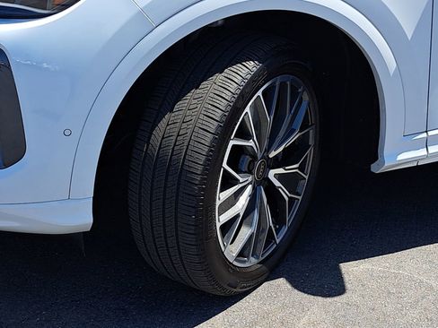 Certified 2025 Audi Q5 Premium Plus w/ Premium Plus AWD/4WD image 34