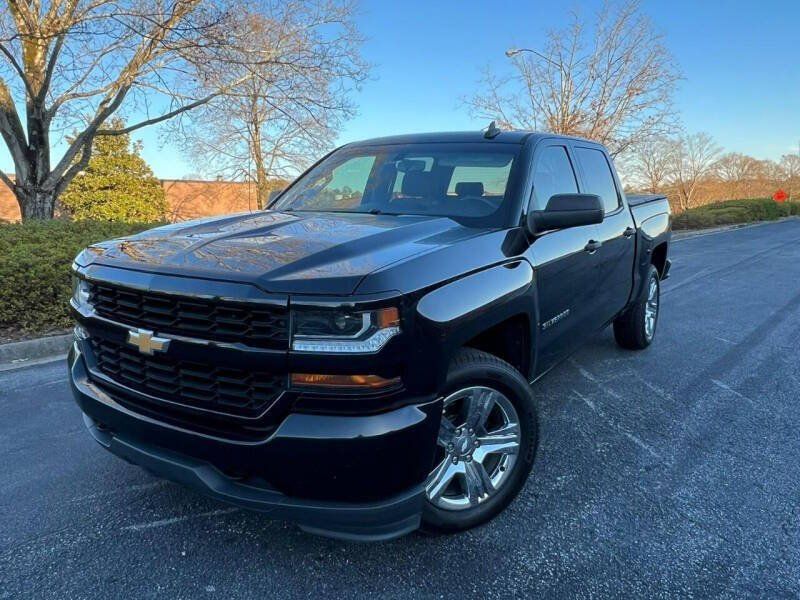 Used 2018 Chevrolet Silverado 1500 Custom w/ Custom Value Package RWD image 1