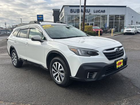 Used 2021 Subaru Outback Premium image 4