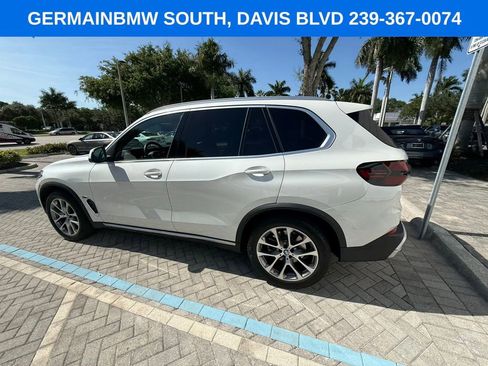 Certified 2024 BMW X5 sDrive40i w/ Premium Package RWD image 5