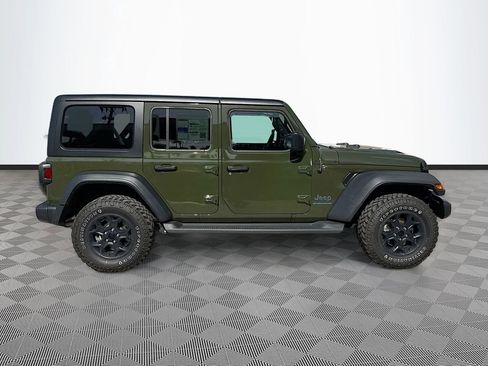 Used 2023 Jeep Wrangler Unlimited w/ Cold Weather Group AWD/4WD image 5