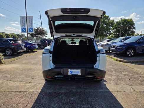 Used 2025 Nissan Murano SV AWD/4WD image 27