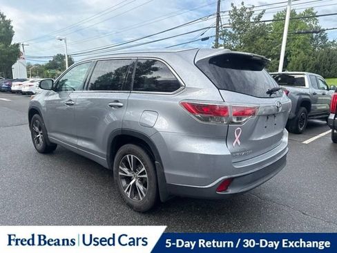 Used 2016 Toyota Highlander XLE AWD/4WD image 17