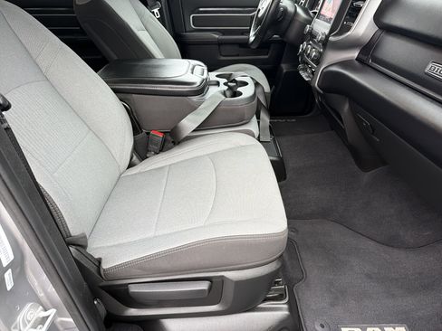 Used 2024 RAM 2500 Big Horn w/ Bed Utility Group image 14