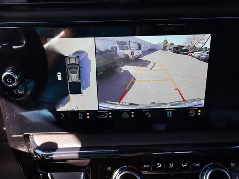 Used 2023 GMC Sierra 1500 AT4 w/ AT4 Premium Package image 30