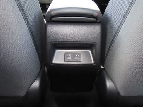 Used 2025 Toyota Corolla SE w/ Convenience Package FWD image 22