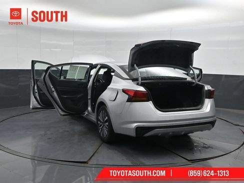 Used 2024 Nissan Altima 2.5 SV AWD/4WD image 51