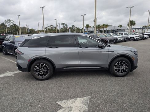 Used 2024 Lincoln Nautilus Premier w/ Equipment Group 102A image 3