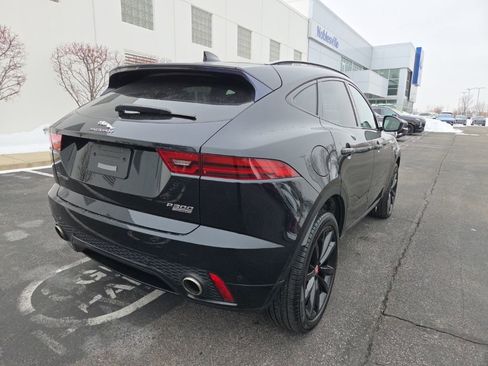 Used 2019 Jaguar E-PACE R-Dynamic SE image 8