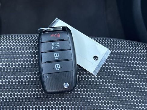 Used 2017 Kia Forte LX FWD image 27