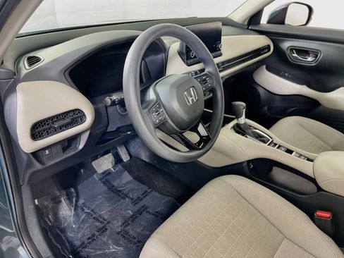 Used 2023 Honda HR-V LX image 9