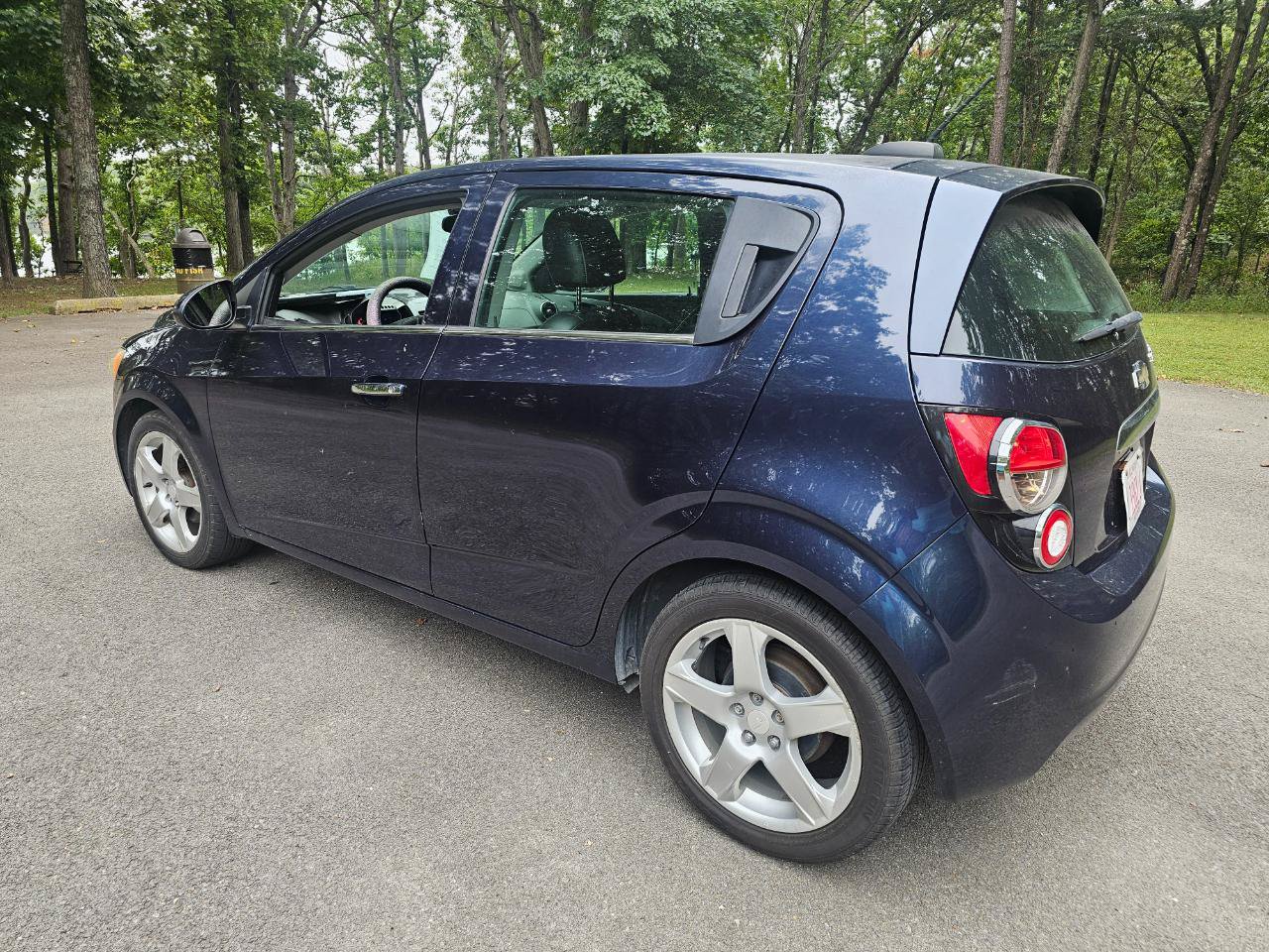 Used 2016 Chevrolet Sonic LTZ FWD image 3