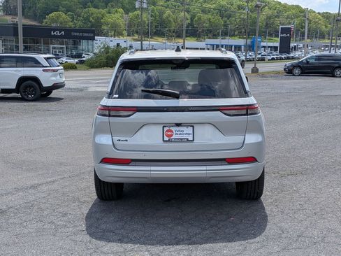 New 2026 Jeep Grand Cherokee Limited AWD/4WD image 6