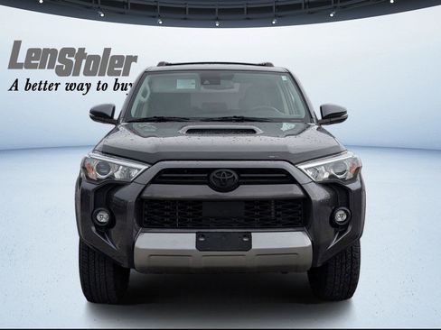 Used 2021 Toyota 4Runner TRD Off-Road Premium image 9