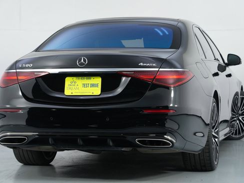 Used 2023 Mercedes-Benz S 580 4MATIC Sedan image 5