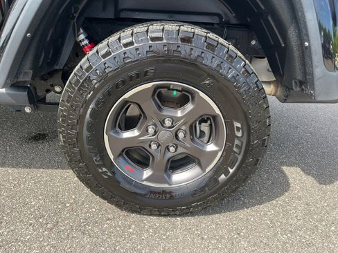 Used 2021 Jeep Gladiator Rubicon w/ LED Lighting Group AWD/4WD image 24