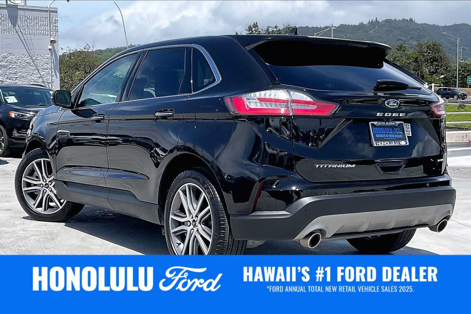 Certified 2024 Ford Edge Titanium w/ Equipment Group 301A AWD/4WD image 4