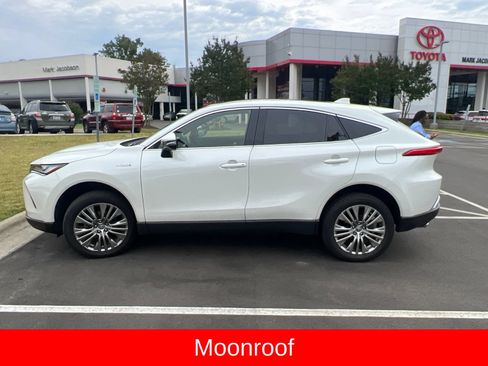 Used 2021 Toyota Venza Limited w/ Advanced Technology Package AWD/4WD image 11