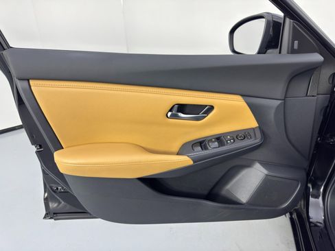 Used 2022 Nissan Sentra SV w/ SV Premium Package image 37