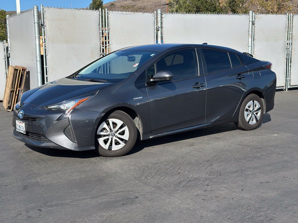 Used 2016 Toyota Prius Four FWD image 1
