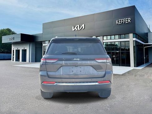 Used 2022 Jeep Grand Cherokee Limited w/ Luxury Tech Group II image 7