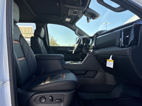 New 2026 GMC Sierra 2500 AT4 w/ AT4 Premium Plus Package image 32