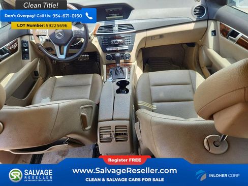Used 2013 Mercedes-Benz C 250 Sedan image 11