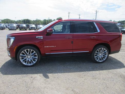 New 2026 GMC Yukon Denali w/ Denali Reserve Package AWD/4WD image 7