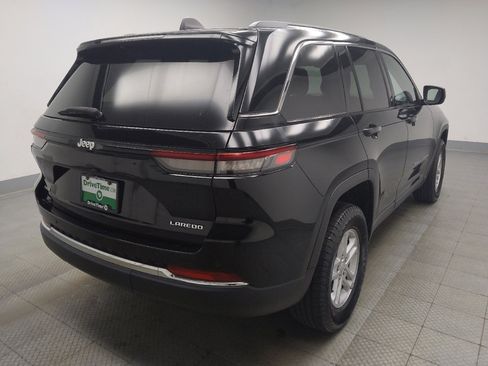 Used 2023 Jeep Grand Cherokee Laredo w/ Luxury Tech Group I AWD/4WD image 9