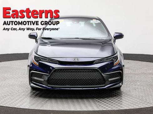 Used 2020 Toyota Corolla SE image 2