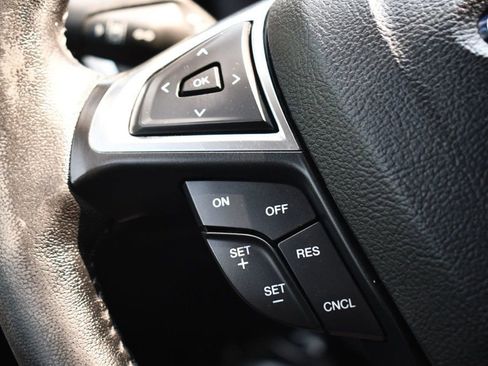 Used 2017 Ford Fusion Energi SE image 21