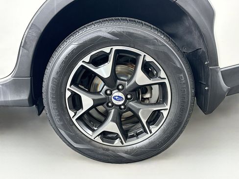 Used 2018 Subaru Crosstrek 2.0i Premium w/ Eyesight System image 11