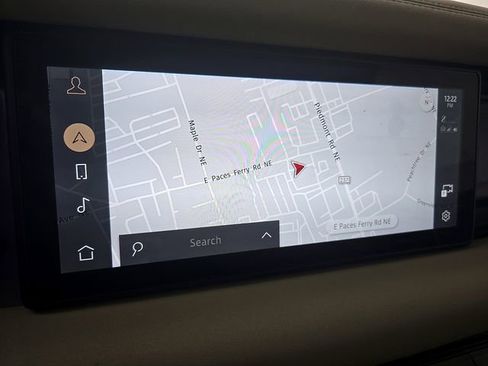 Used 2023 Land Rover Defender 110 S image 18