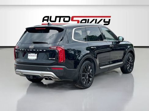 Used 2020 Kia Telluride SX w/ Towing Package FWD image 7