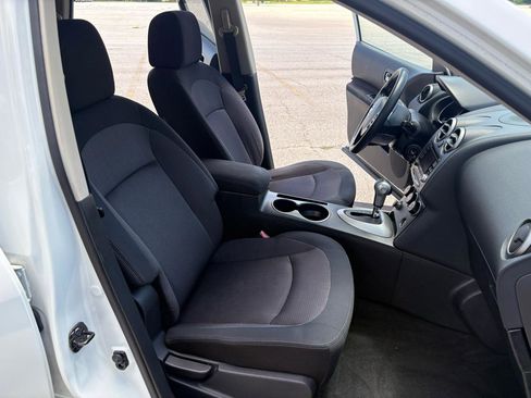 Used 2011 Nissan Rogue SV FWD image 14