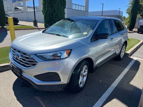 Used 2020 Ford Edge SE AWD/4WD image 3
